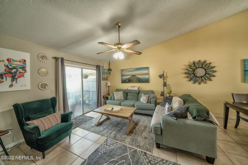 2420 Spring Vale Rd, Jacksonville, FL 32246