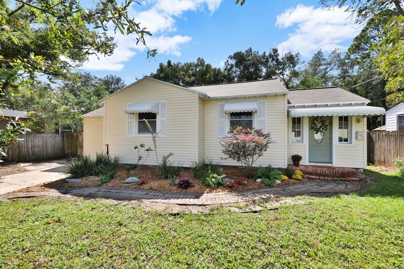 2424 Ridgewood Rd, Jacksonville, FL 32207