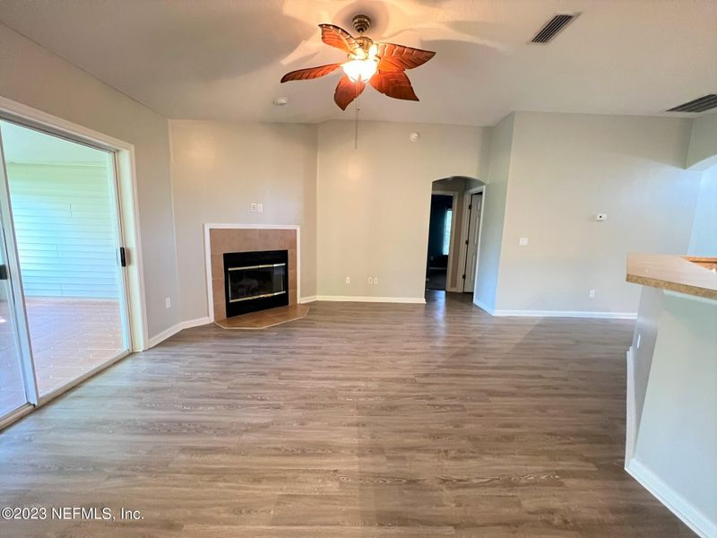2427 Creekfront Dr, Green Cove Springs, FL 32043