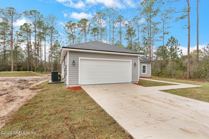 2427 Deer Park Blvd, Middleburg, FL 32068