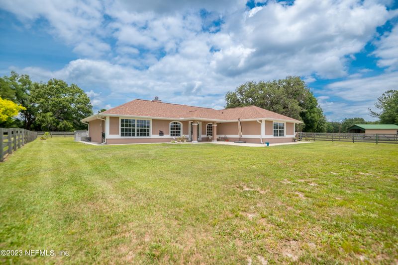 24310 NE 35 Ave, Melrose, FL 32666