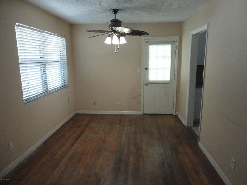 2434 Randy Rd, Jacksonville, FL 32216