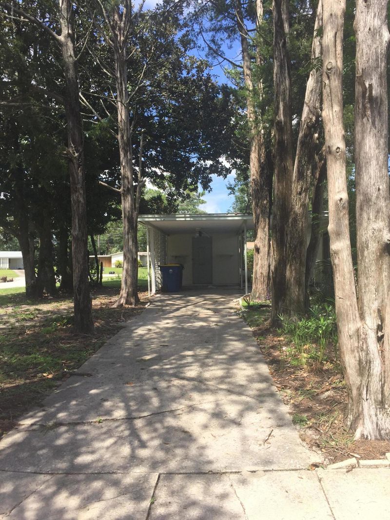 2435 Burlingame Dr, Jacksonville, FL 32211