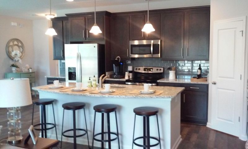 2439 Caney Oaks Ct, Jacksonville, FL 32218