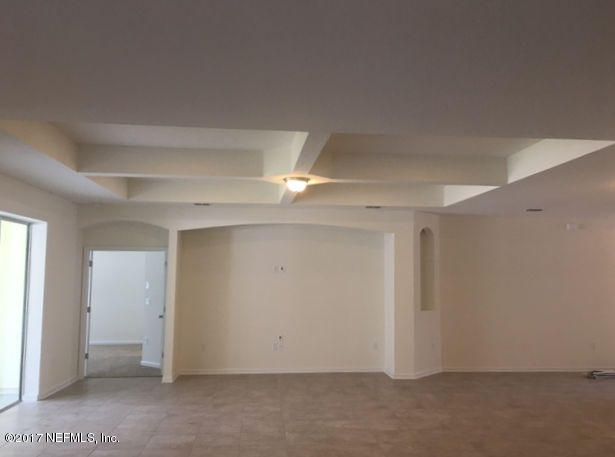 2439 Club Lake Dr, Orange Park, FL 32003