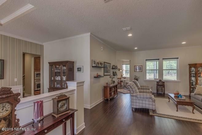 2440 Cimarrone Blvd, St Johns, FL 32259