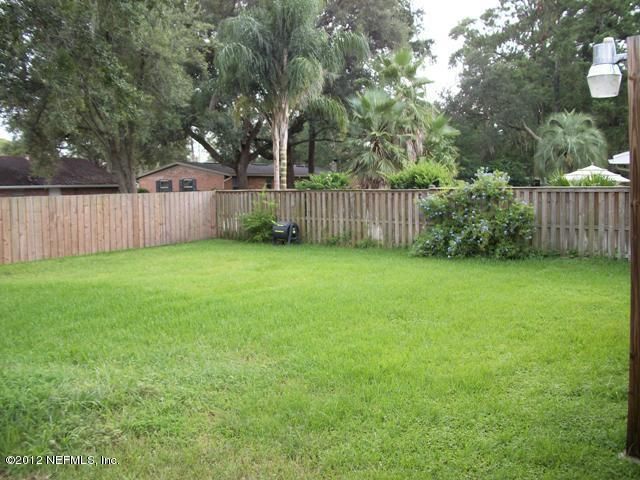 2446 La Mesa Dr E, Jacksonville, FL 32217