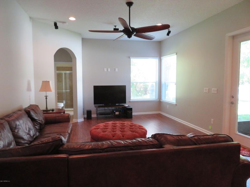 245 Worthington Pw, St Johns, FL 32259