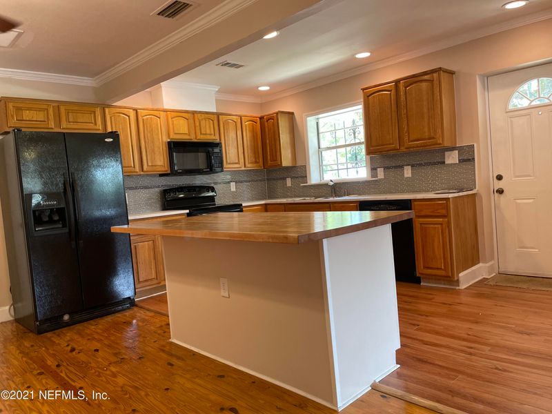 2454 Ormsby Cir W, Jacksonville, FL 32210