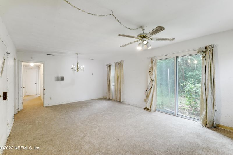 2456 Sam Rd, Jacksonville, FL 32216