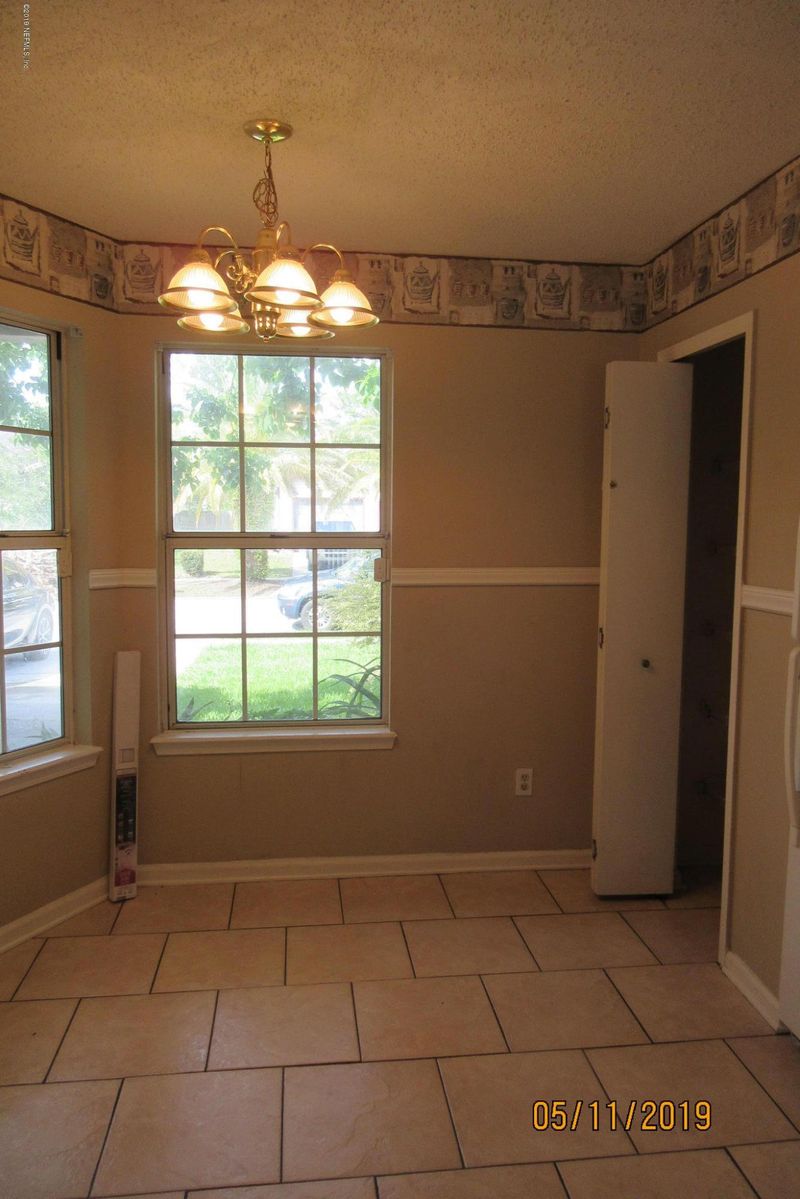 2465 Spring Vale Rd, Jacksonville, FL 32246