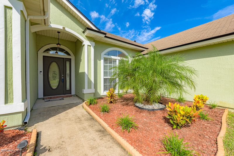 2466 Misty Water Dr E, Jacksonville, FL 32246