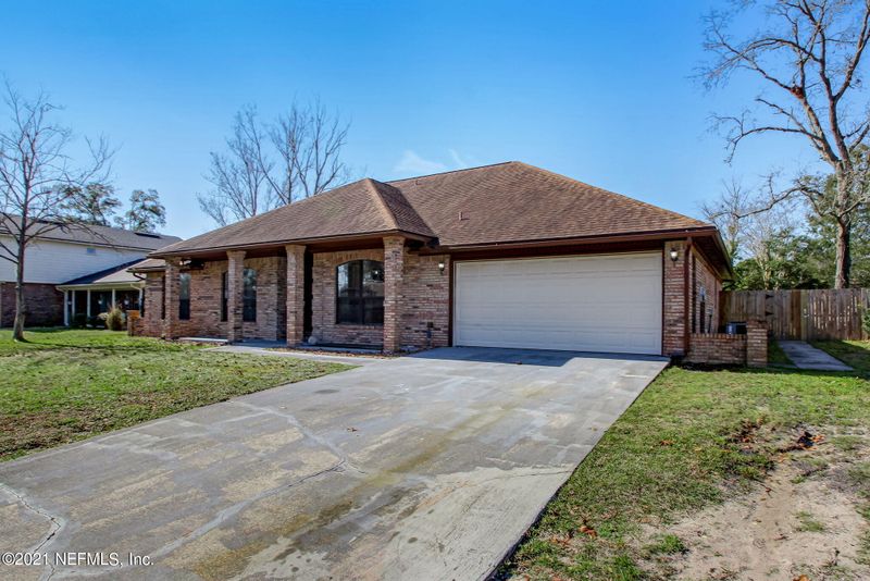 2480 Stonebridge Dr, Orange Park, FL 32065