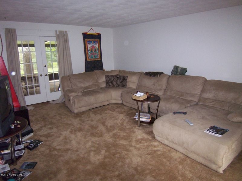 2484 Lofberg Dr, Jacksonville, FL 32216