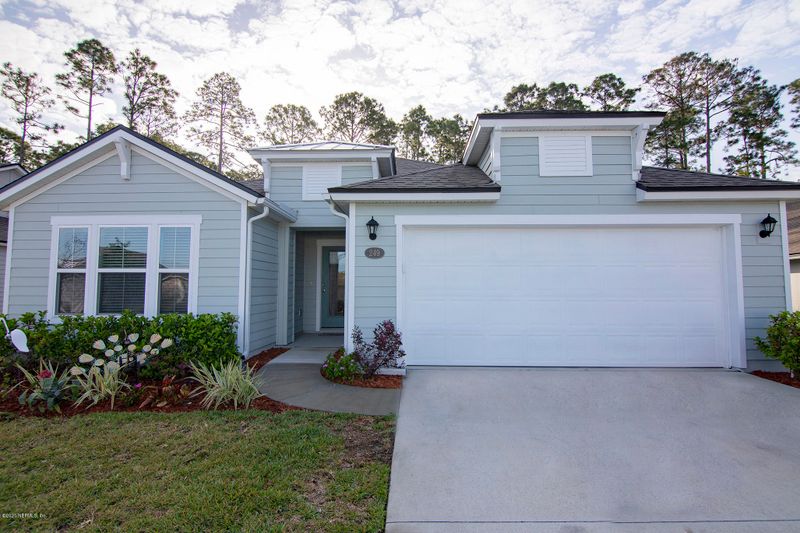 249 Lost Lake Dr, St Augustine, FL 32086