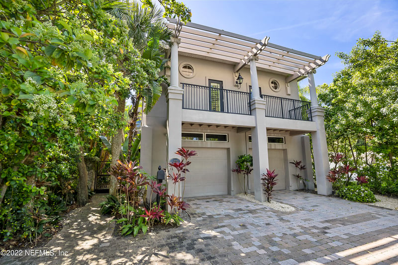 25 Dolphin Dr, St Augustine, FL 32080