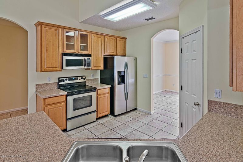 2502 Willow Creek Dr, Fleming Island, FL 32003