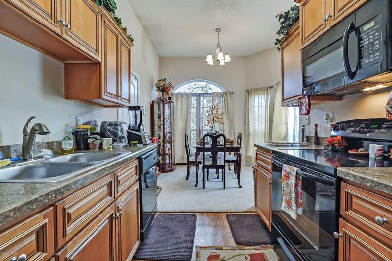 2506 King Louis Dr, Jacksonville, FL 32254