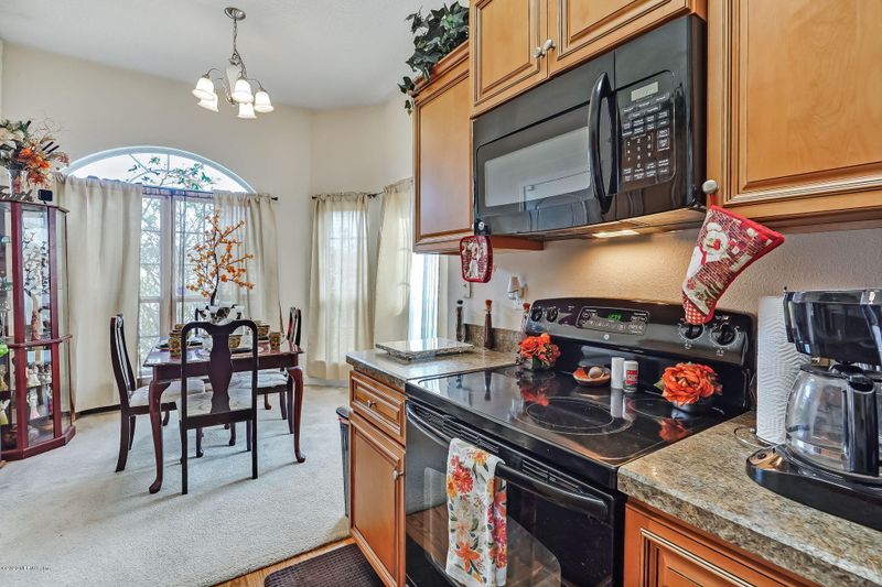 2506 King Louis Dr, Jacksonville, FL 32254