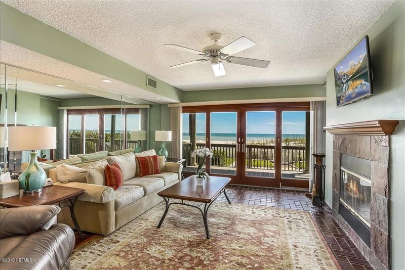 2507 Ocean Dr S, Jacksonville Beach, FL 32250