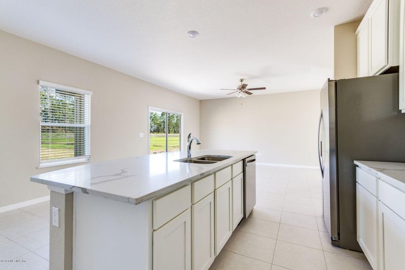 251 Fellbrook Dr, St Augustine, FL 32095