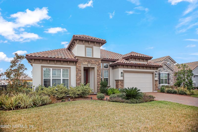 2512 Caprera Cir, Jacksonville, FL 32246