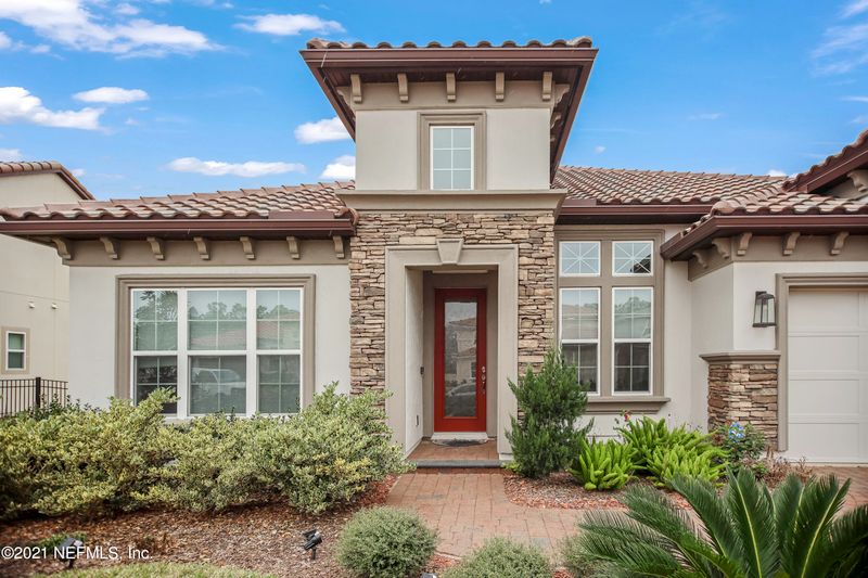 2512 Caprera Cir, Jacksonville, FL 32246