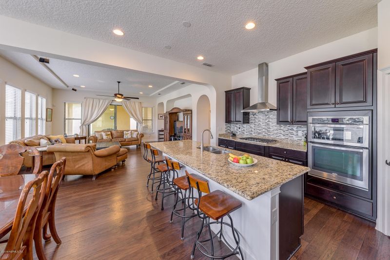 252 Cameron Dr, Ponte Vedra, FL 32081