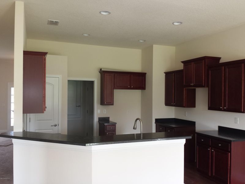2521 Sir Galahad Dr, Jacksonville, FL 32254