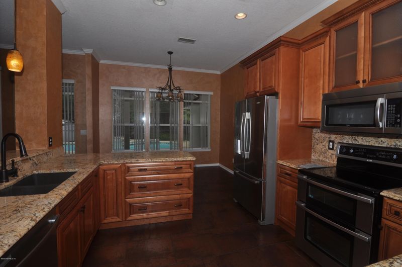 2523 Beautyberry Cir E, Jacksonville, FL 32246
