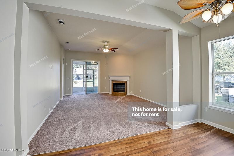 2524 Armor Ct, Jacksonville, FL 32254