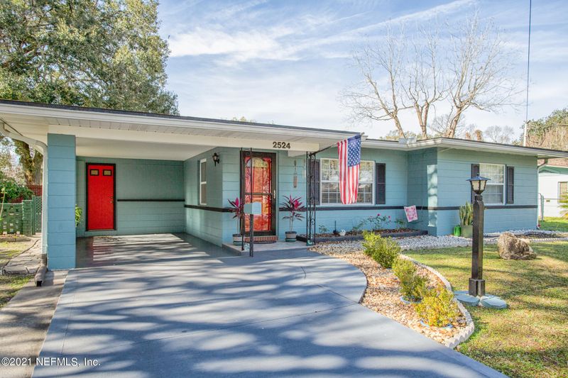 2524 Nicholas Cir E, Jacksonville, FL 32207