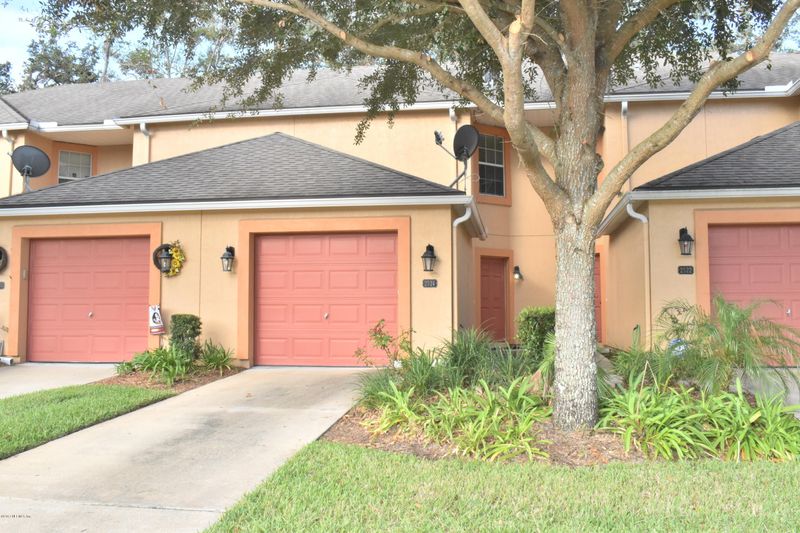 2524 Summit View Dr, Jacksonville, FL 32210