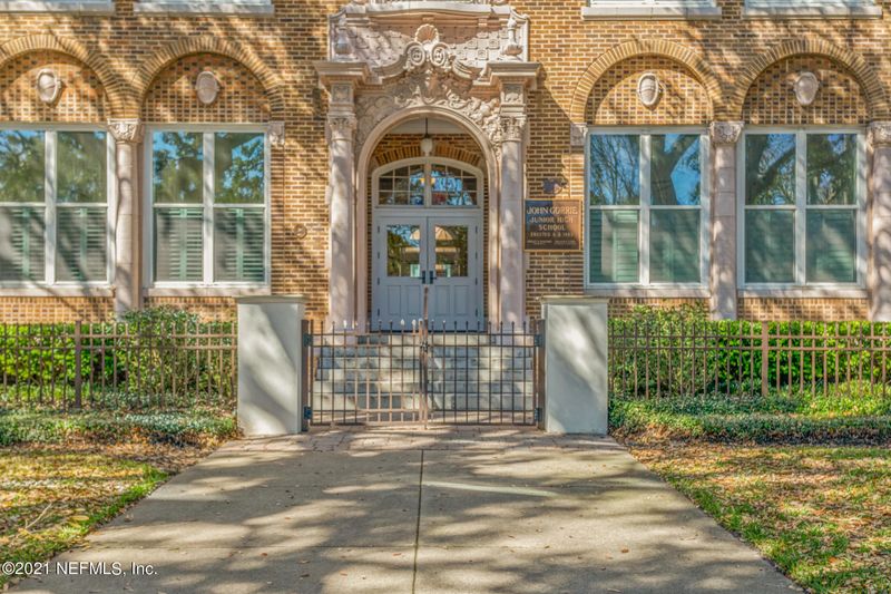 2525 College St #1204, Jacksonville, FL 32204
