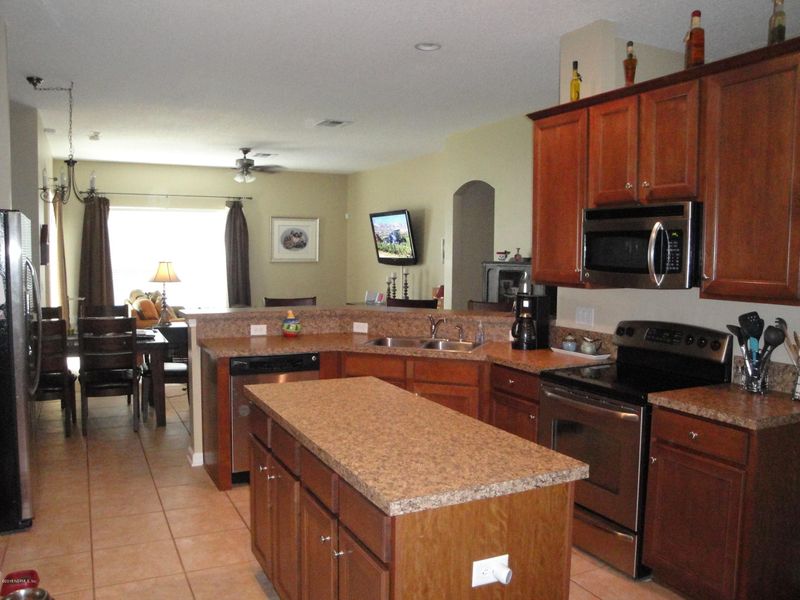 2532 Creekfront Dr, Green Cove Springs, FL 32043