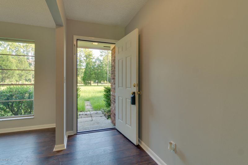 2532 Russell Rd, Green Cove Springs, FL 32043