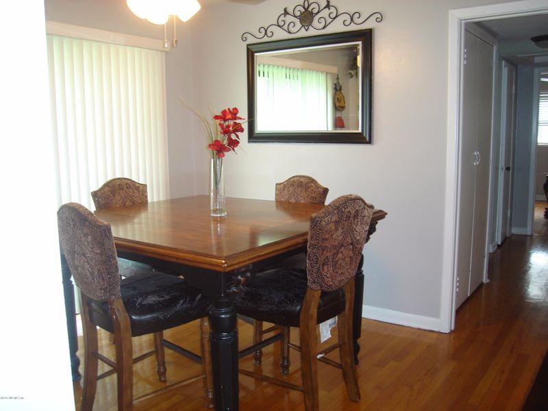 2538 Dolphin Ave, Jacksonville, FL 32218