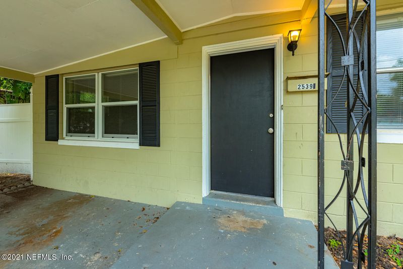 2539 Burlingame Dr E, Jacksonville, FL 32211