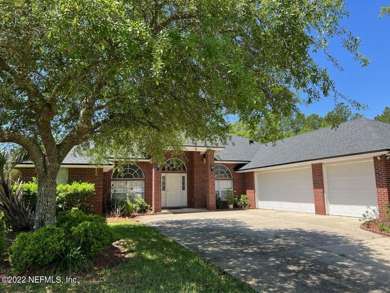 2540 Cedar Trace Dr W, Jacksonville, FL 32246