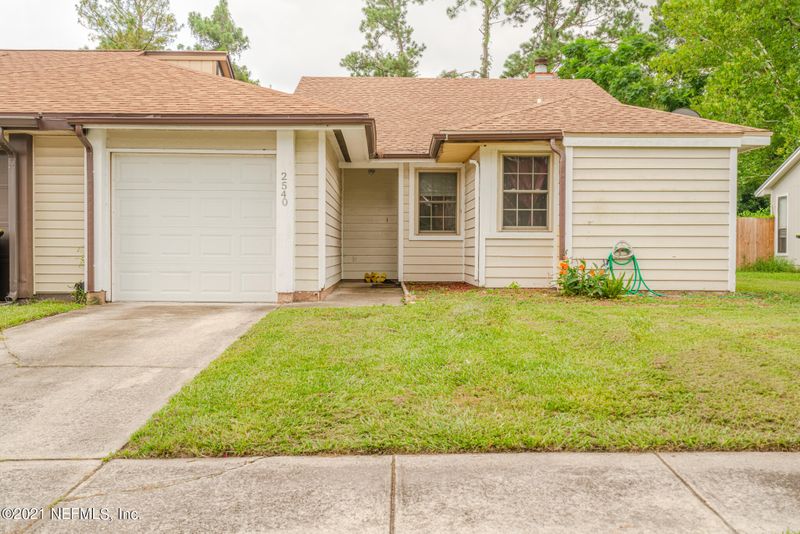 2540 White Horse Rd W, Jacksonville, FL 32246