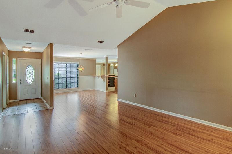 2545 Chesterbrook Ct, Jacksonville, FL 32224