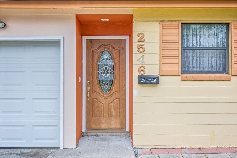 2546 Una Dr, Jacksonville, FL 32216