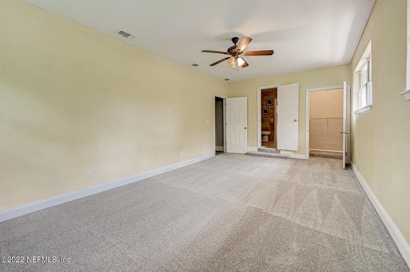 2547 Ribault Scenic Dr, Jacksonville, FL 32208