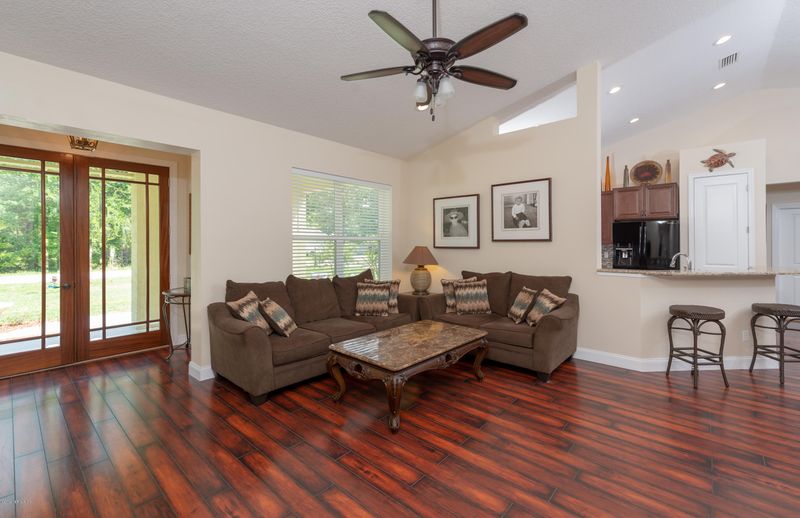 255 Cypress Dr, St Augustine, FL 32086