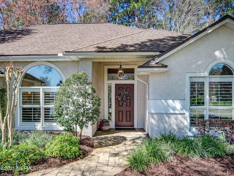 2550 Winged Elm Dr E, Jacksonville, FL 32246