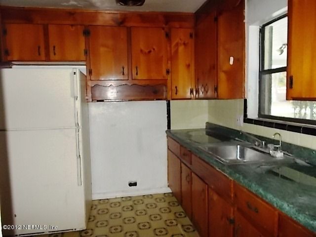 2551 Randy Rd, Jacksonville, FL 32216