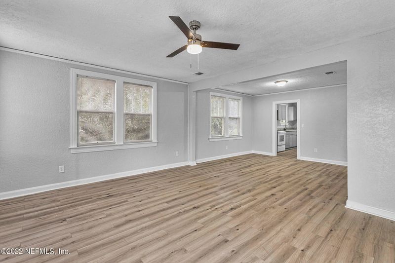 256 W 54th St, Jacksonville, FL 32208