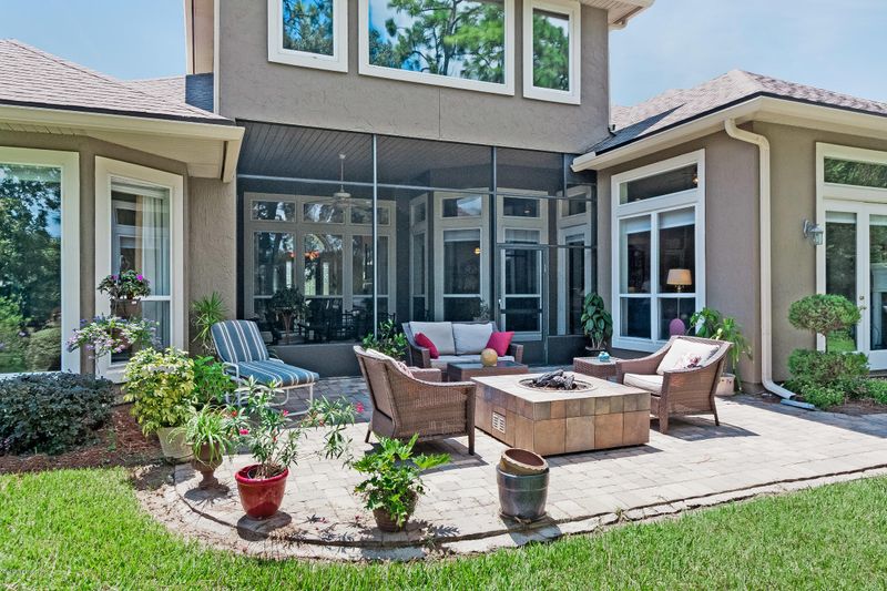 2575 River Enclave Ln, Jacksonville, FL 32226