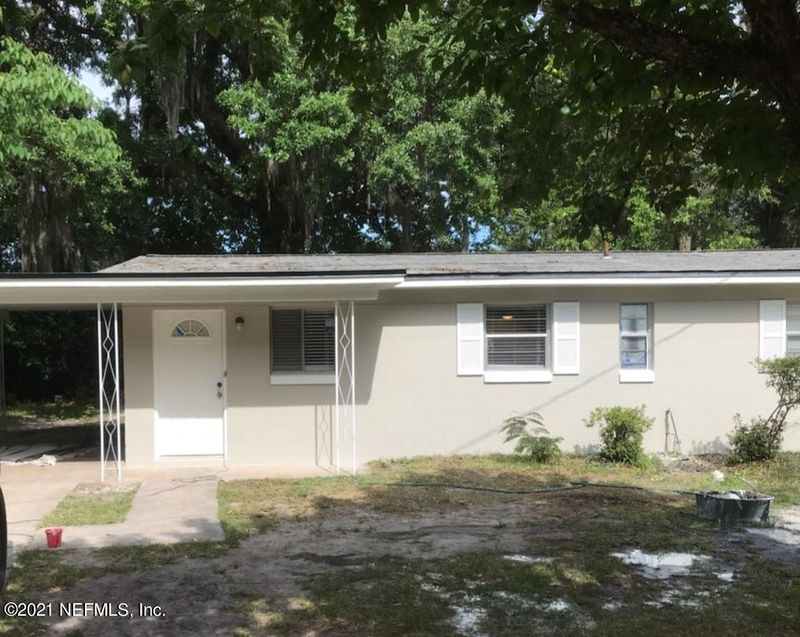 2577 Red Robin Dr E, Jacksonville, FL 32210