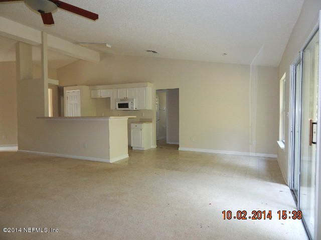 2581 Carriage Lamp Dr, Jacksonville, FL 32246